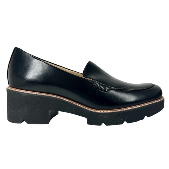 Naturalizer Cabaret Lug Sole Loafers Black Faux Leather Size 10M - Picture 1 of 13